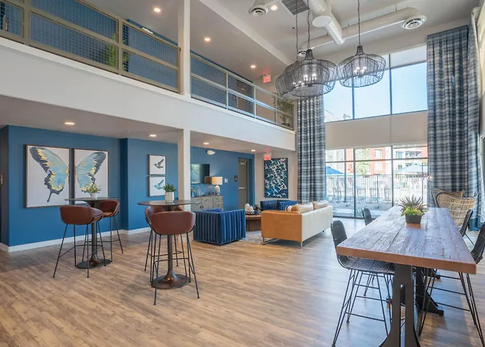 Apartment The Luxe Lookout Balcony Pool Sleeps 4 *